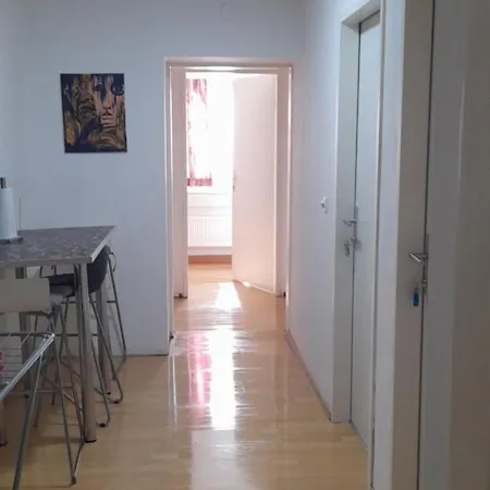 Ela Gar 2 Pansiyon Garsten